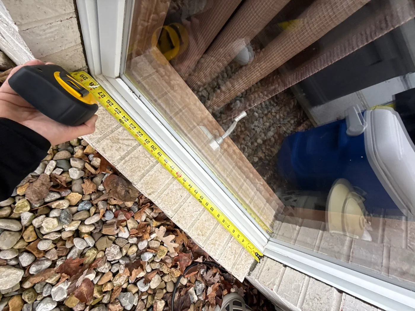 Frame and seal detail on a Speedway window job